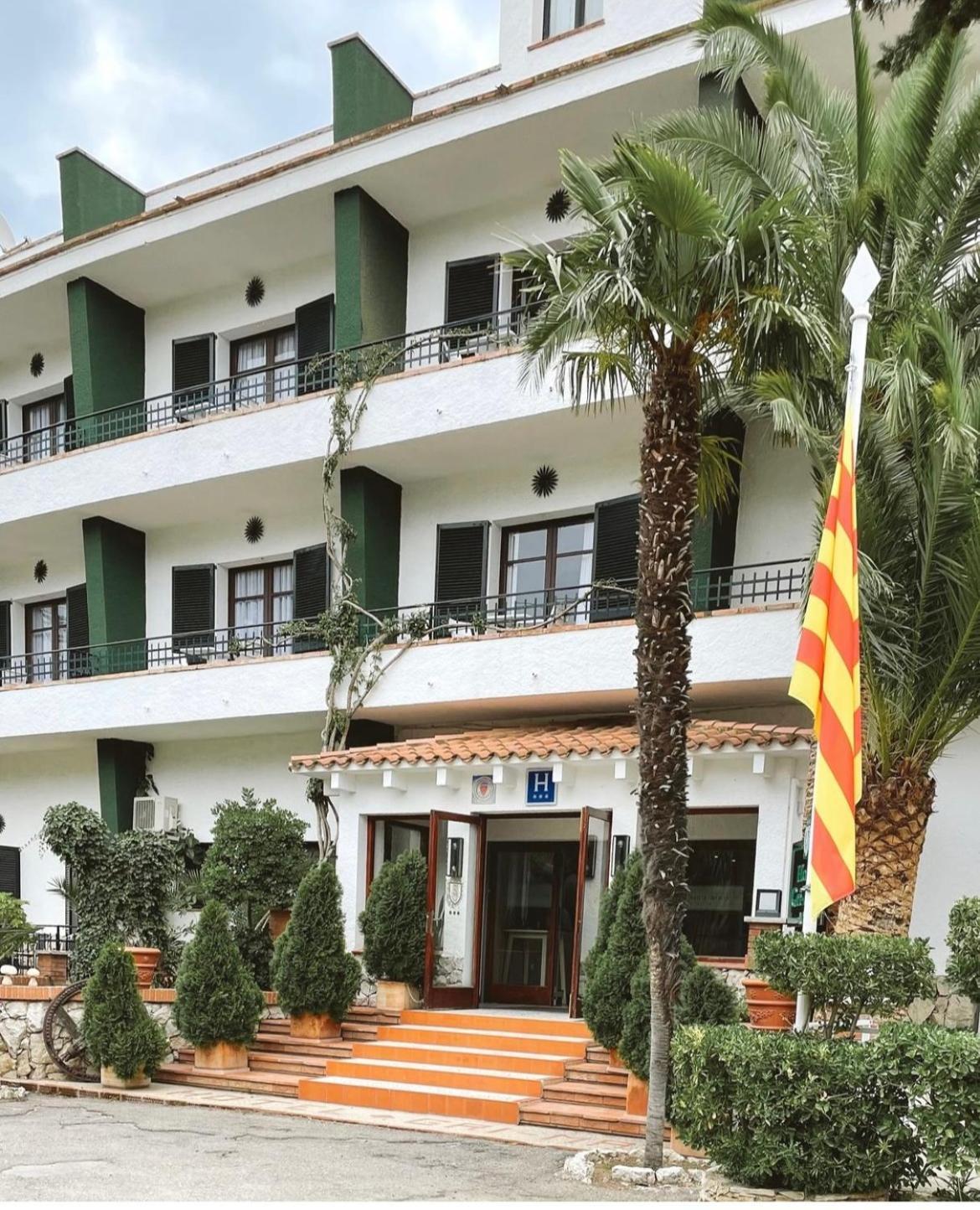 Hotel Gri-Mar Llanca Ngoại thất bức ảnh